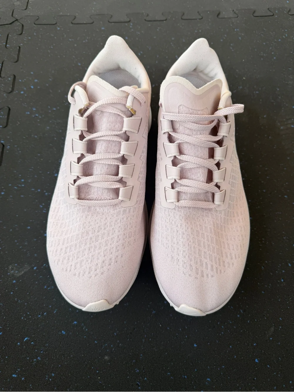 Nike lightweight knit